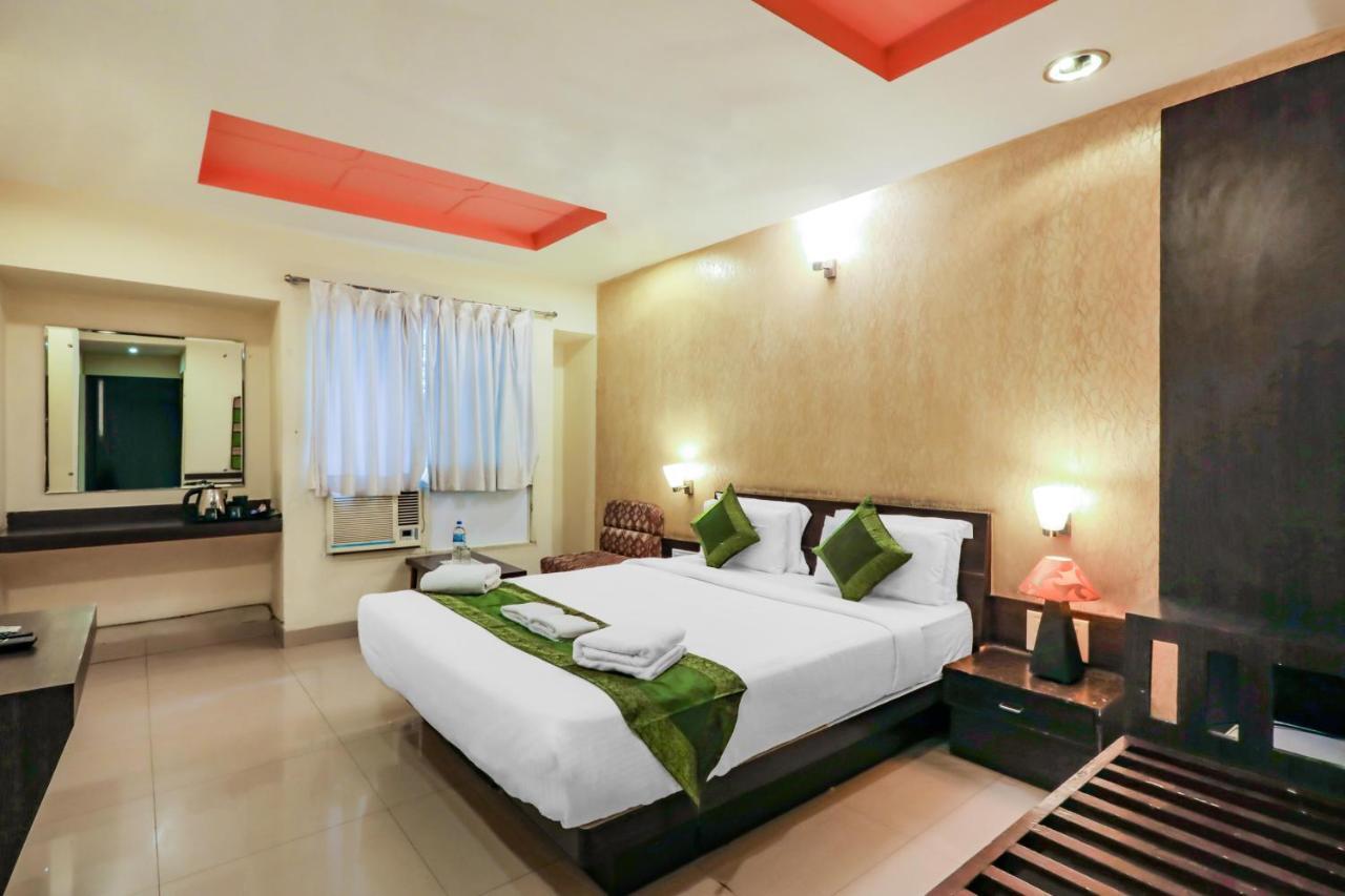 Treebo Trend Paradise, Indore Hotel Kültér fotó