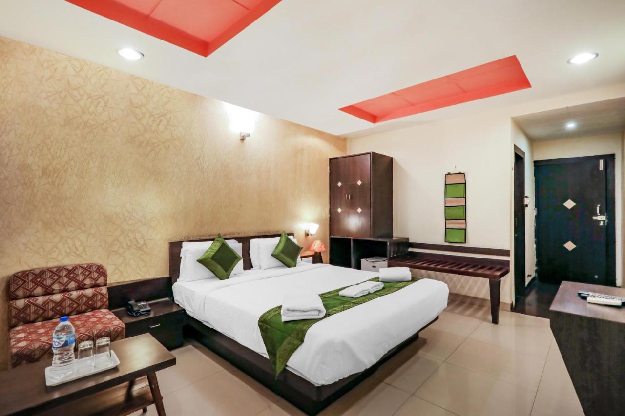 Treebo Trend Paradise, Indore Hotel Kültér fotó