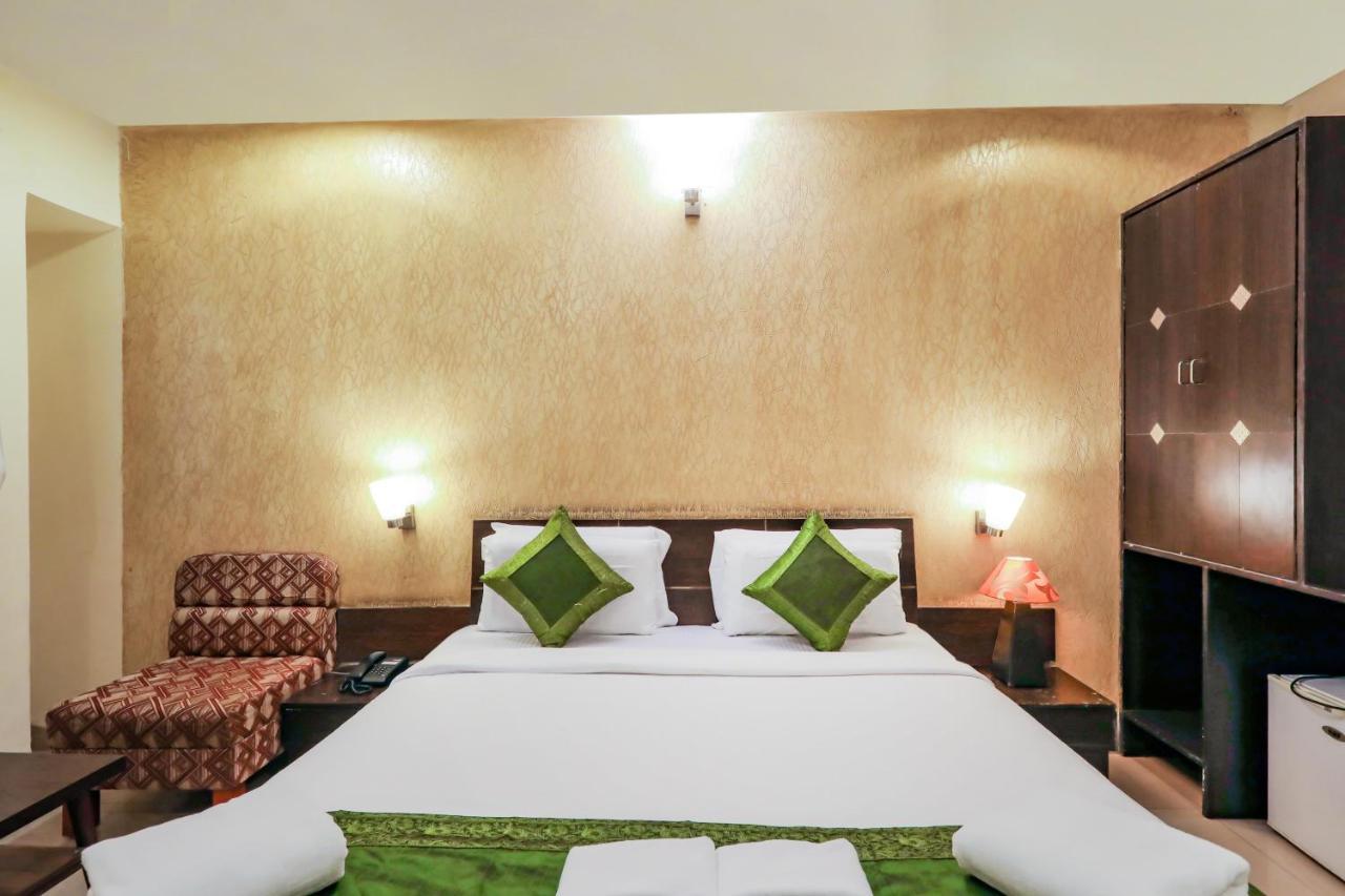 Treebo Trend Paradise, Indore Hotel Kültér fotó