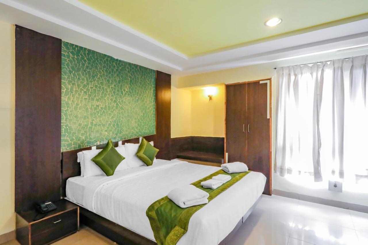 Treebo Trend Paradise, Indore Hotel Kültér fotó
