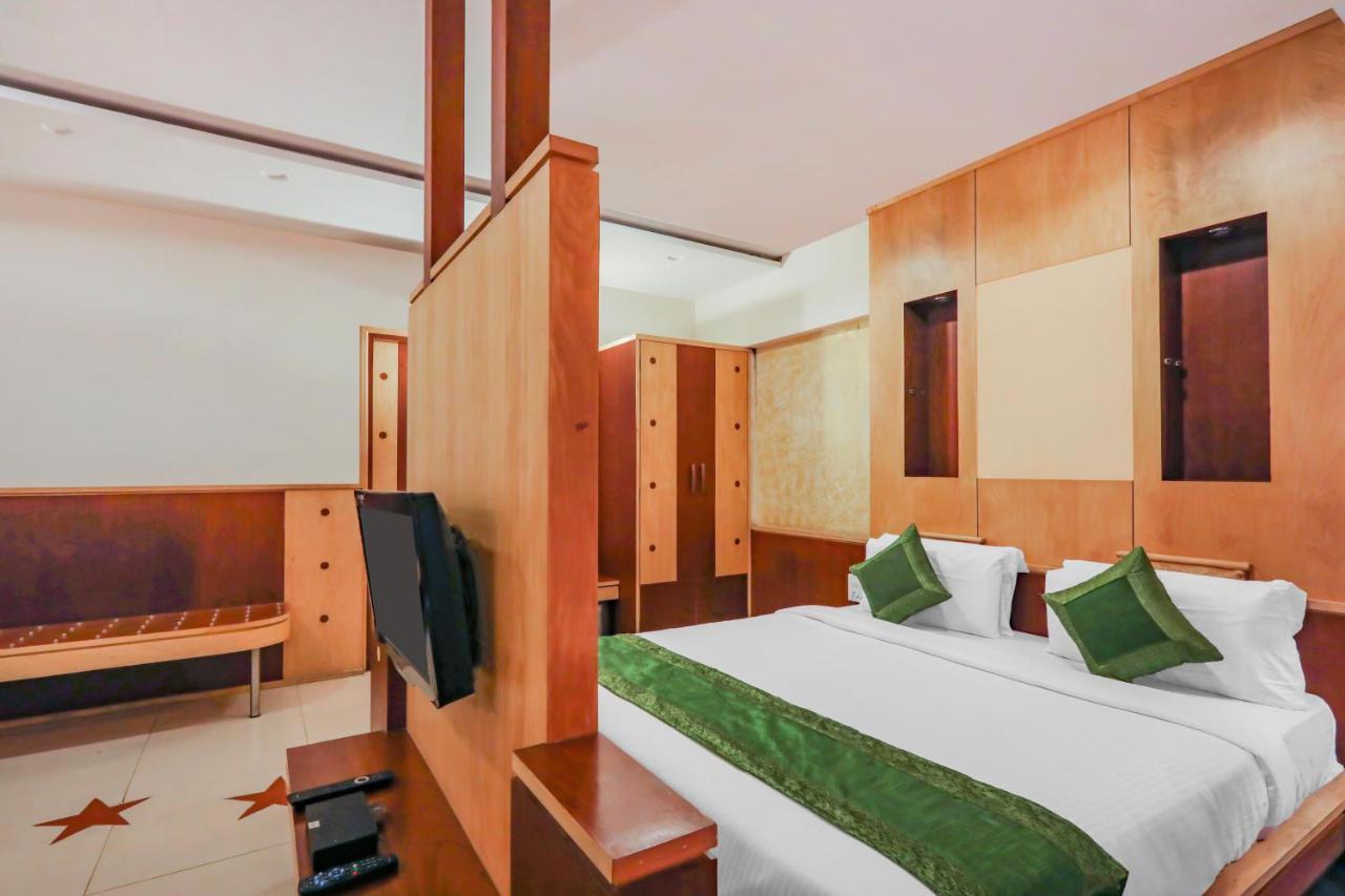 Treebo Trend Paradise, Indore Hotel Kültér fotó