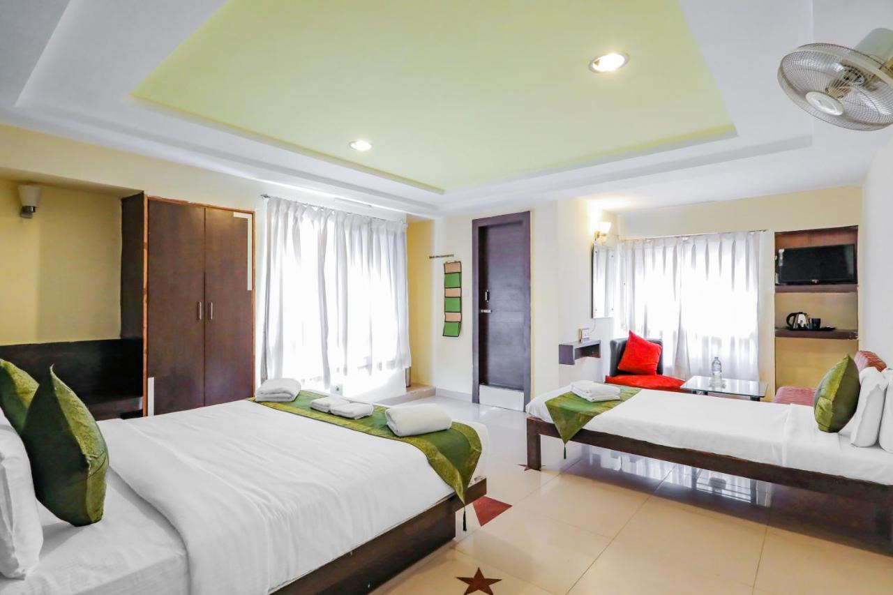 Treebo Trend Paradise, Indore Hotel Kültér fotó