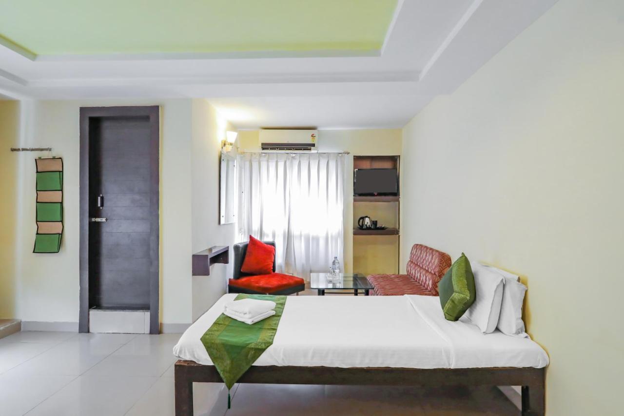 Treebo Trend Paradise, Indore Hotel Kültér fotó