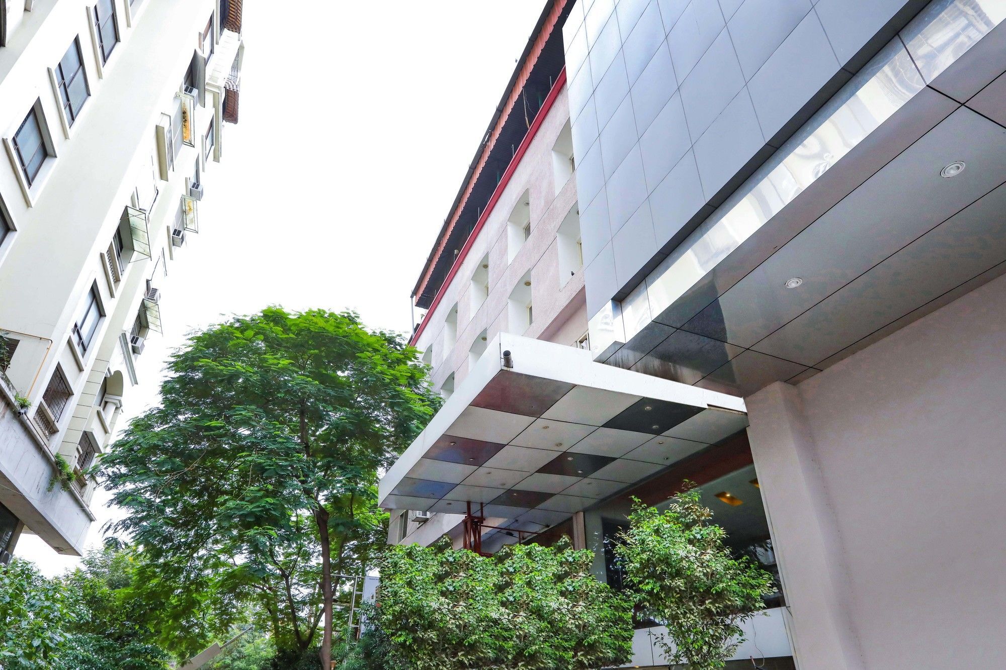 Treebo Trend Paradise, Indore Hotel Kültér fotó